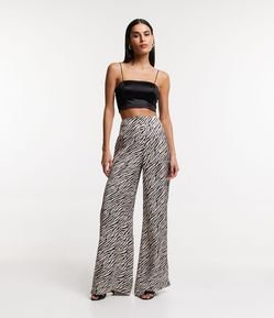 Calça Pantalona Acetinada com Estampa Animal Print Zebra