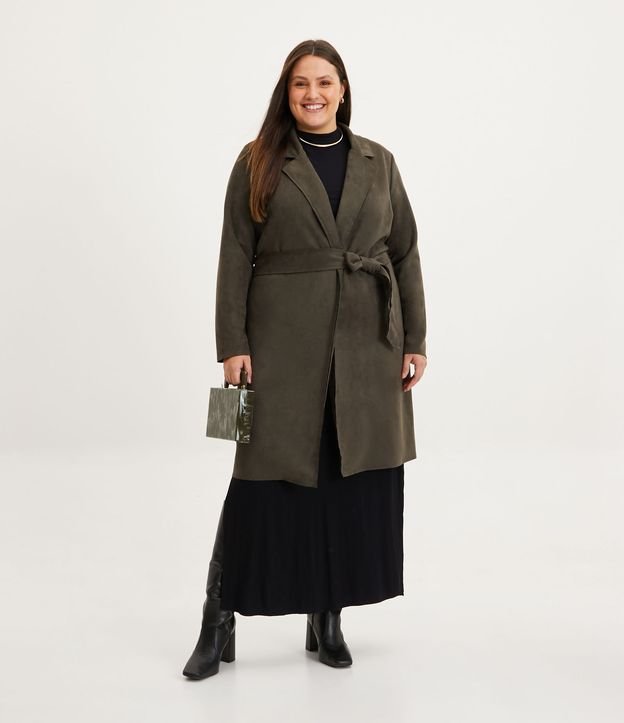 Casaco Trench Coat em Suede com Cinto Faixa Curve & Plus Size Verde 2