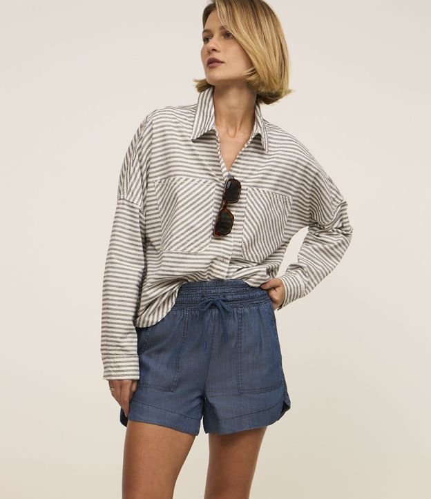 Short Runner em Jeans com Elástico Largo na Cintura