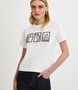 Blusa em Algodão com Estampa Localizada de Quadros de Onças