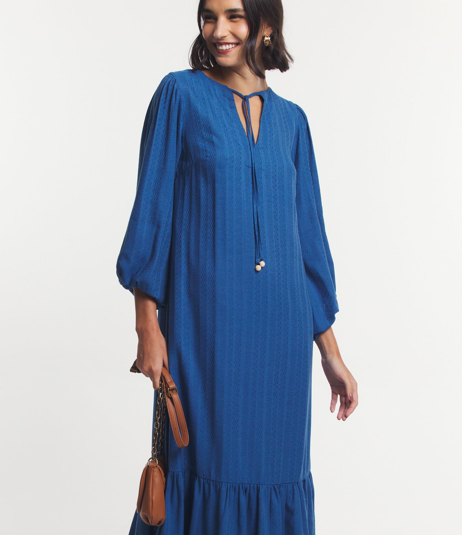 Vestido Midi em Algodão Maquinetado com Babado na Barra Azul 1