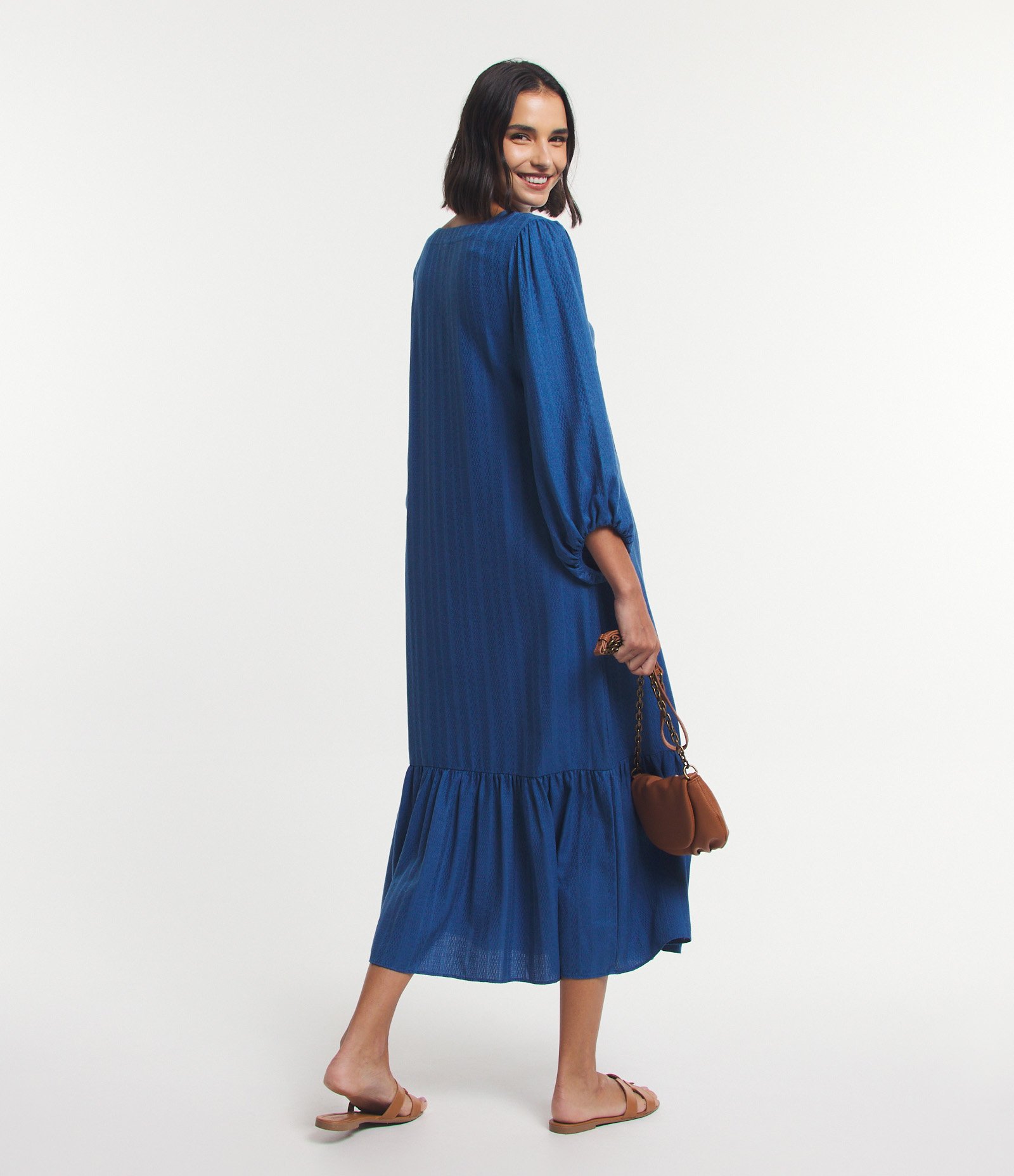 Vestido Midi em Algodão Maquinetado com Babado na Barra Azul 4