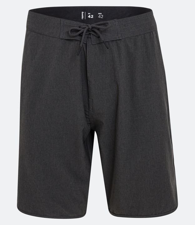 Bermuda Boardshort Básica com Cordão e Barra Arredondada