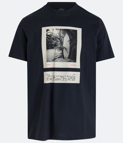 Camiseta Comfort em Meia Malha com Estampa de Prancha