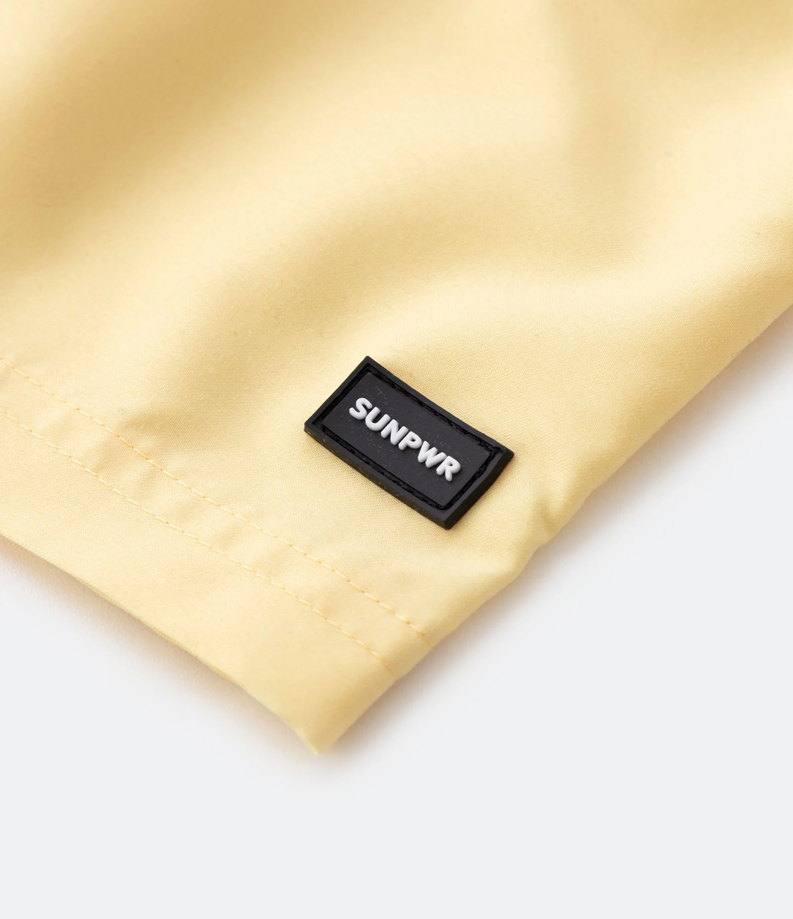 Bermuda de Banho Infantil com Etiqueta Emborrachada - Tam 5 a 14 anos Amarelo Creme 3