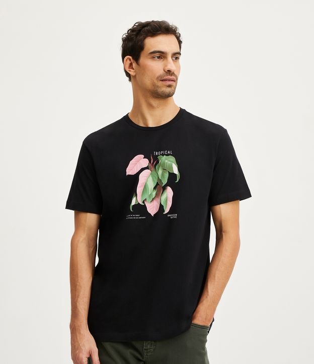 Camiseta Comfort em Meia Malha com Estampa American Tropical - Cor: Preto - Tamanho: P