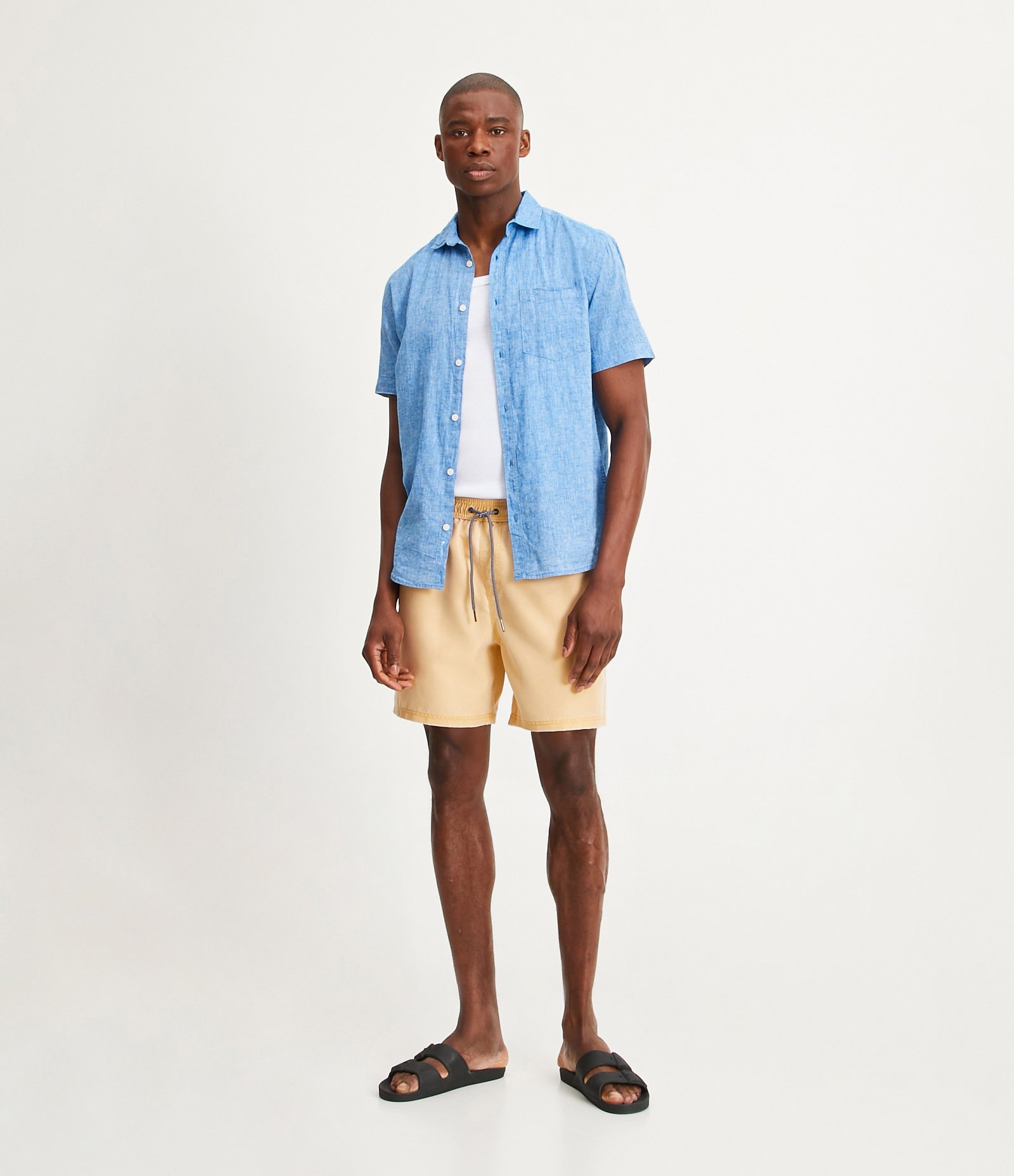 Camisa Comfort Básica em Linho com Bolso Frontal Azul 2