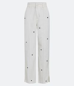 Calça Reta em Sarja com Corações Bordados