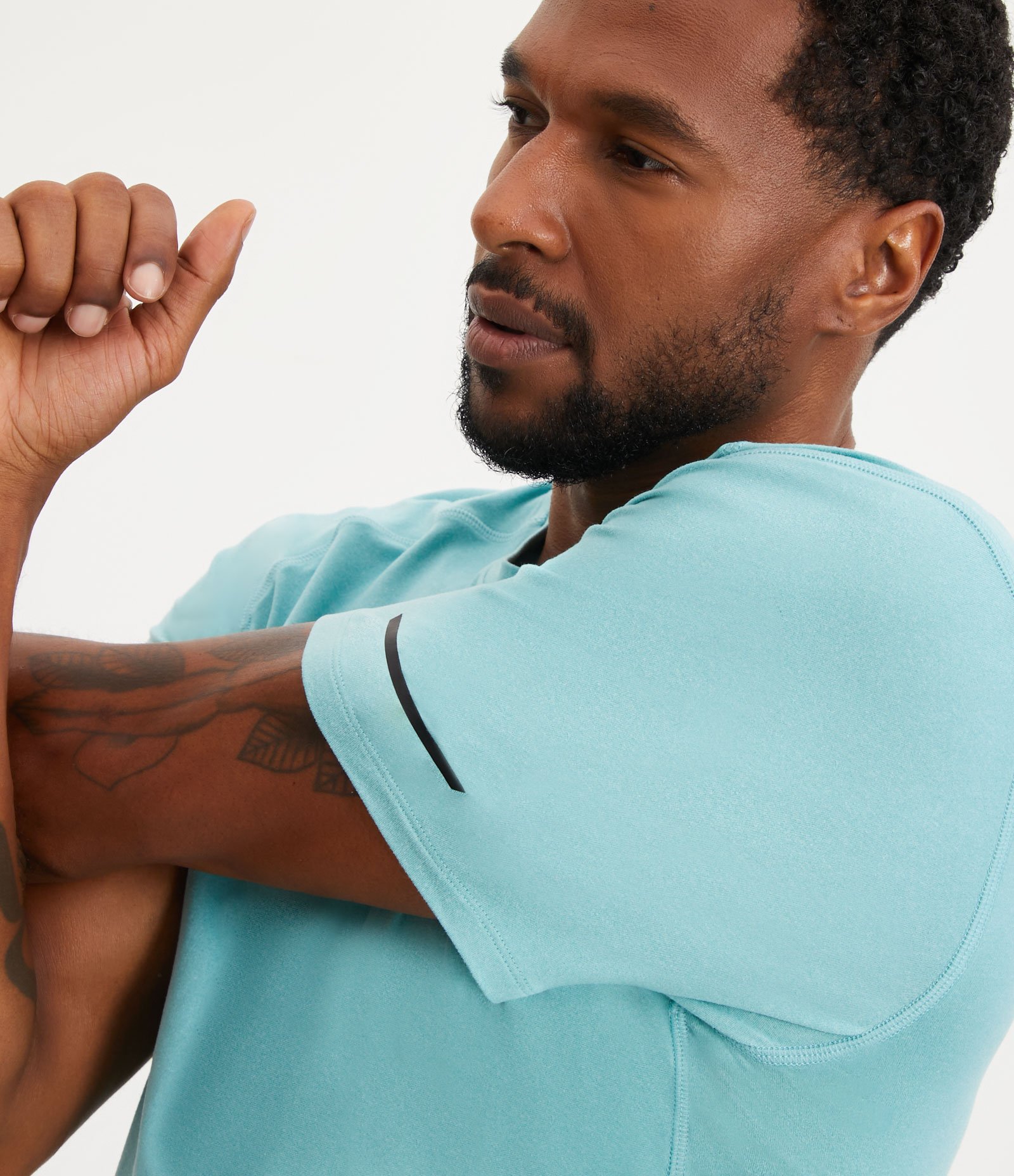 Camiseta Regular Esportiva em Tecnologia Dry com Etiqueta na Barra 4