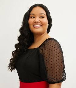 Blusa em Crepe com Manga Bufante e Estampa Poá Curve & Plus Size