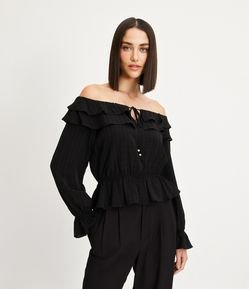 Blusa Bata Curta com Decote Ombro a Ombro com Babados