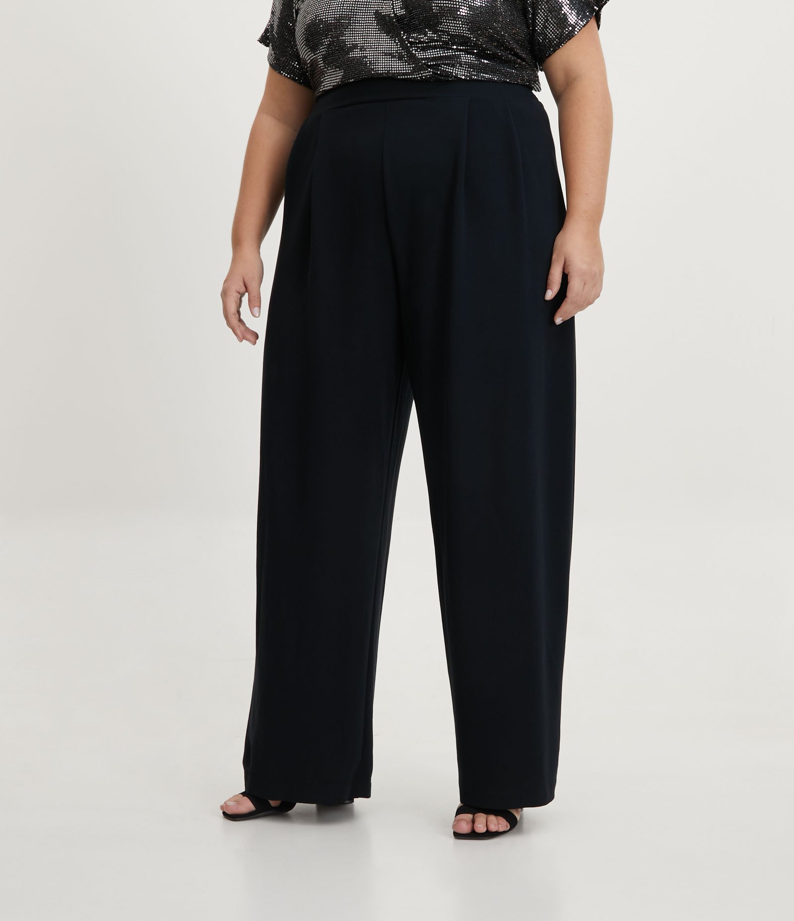 Calça Pantalona Crepe com Lastex nas Costas Curve & Plus Size 2