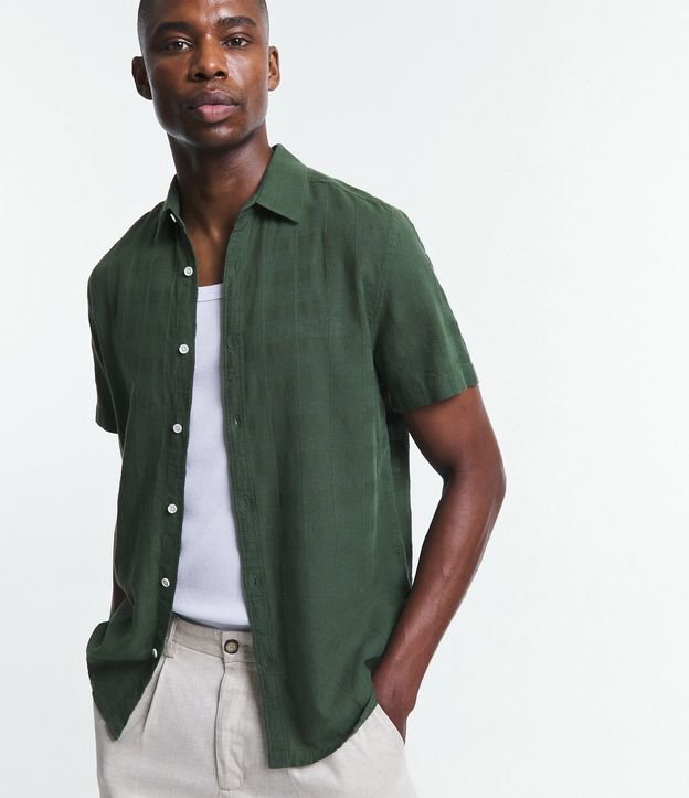 Camisa Regular em Linho com Textura Grid e Gola Colarinho Verde 1