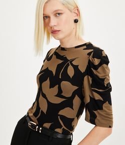 Blusa em Viscolycra com Estampa Floral e Pregas nas Mangas