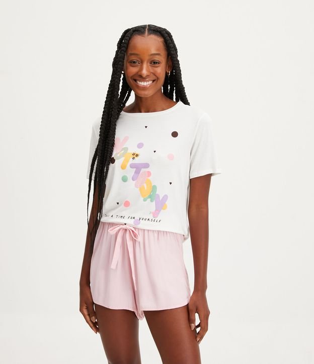 Pijama Short Doll em Viscose com Estampa Lettering Off white/Rosa 1