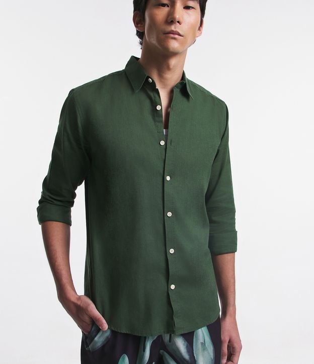 Camisa Comfort Básica em Linho com Manga Longa Verde 4