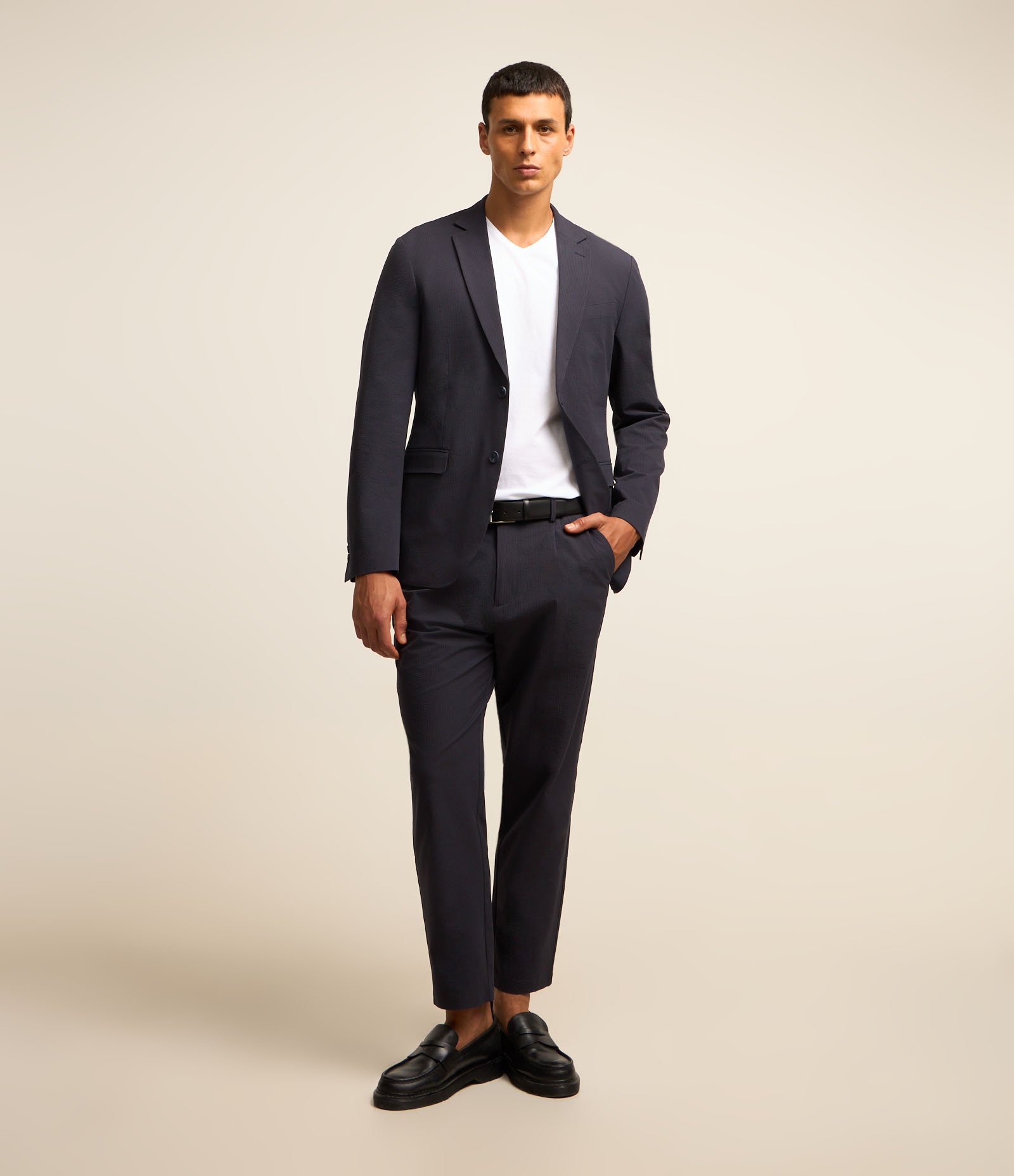 Camiseta Slim em Algodão Peruano com Gola V Branco 2