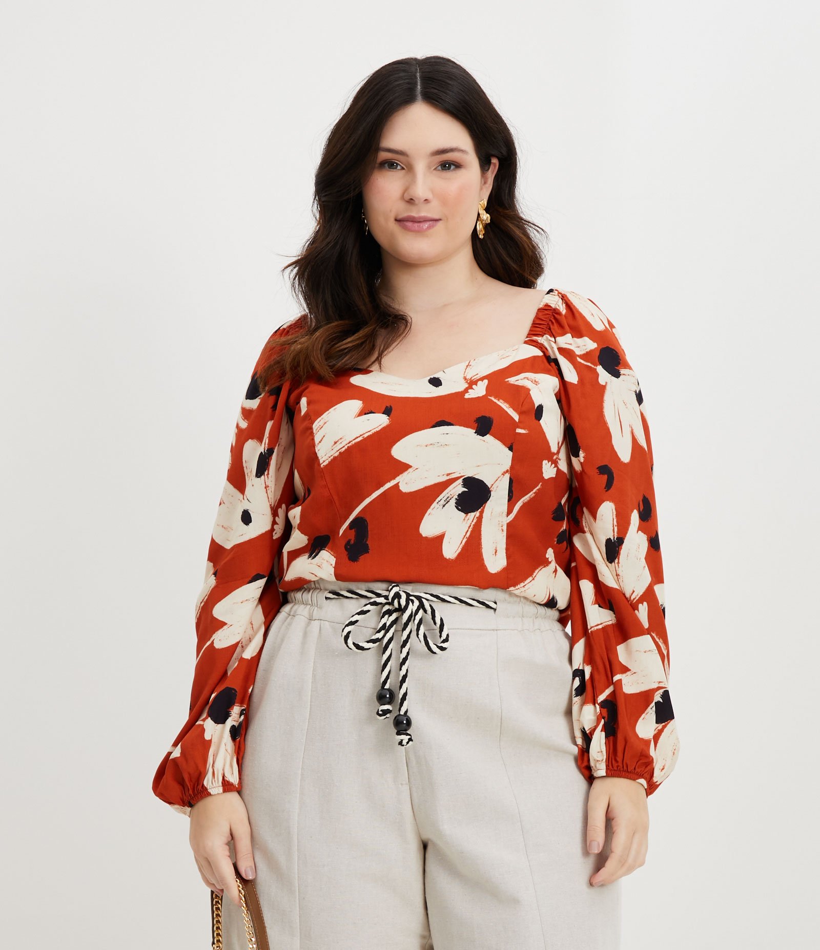Blusa em Viscose com Lastex nas Costas e Estampa Floral Curve & Plus Size Laranja 1