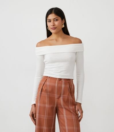 Blusa em Ribana com Decote Ombro a Ombro e Textura Canelada Menor preço em Blusa em Ribana com Decote Ombro a Ombro e Textura Canelada