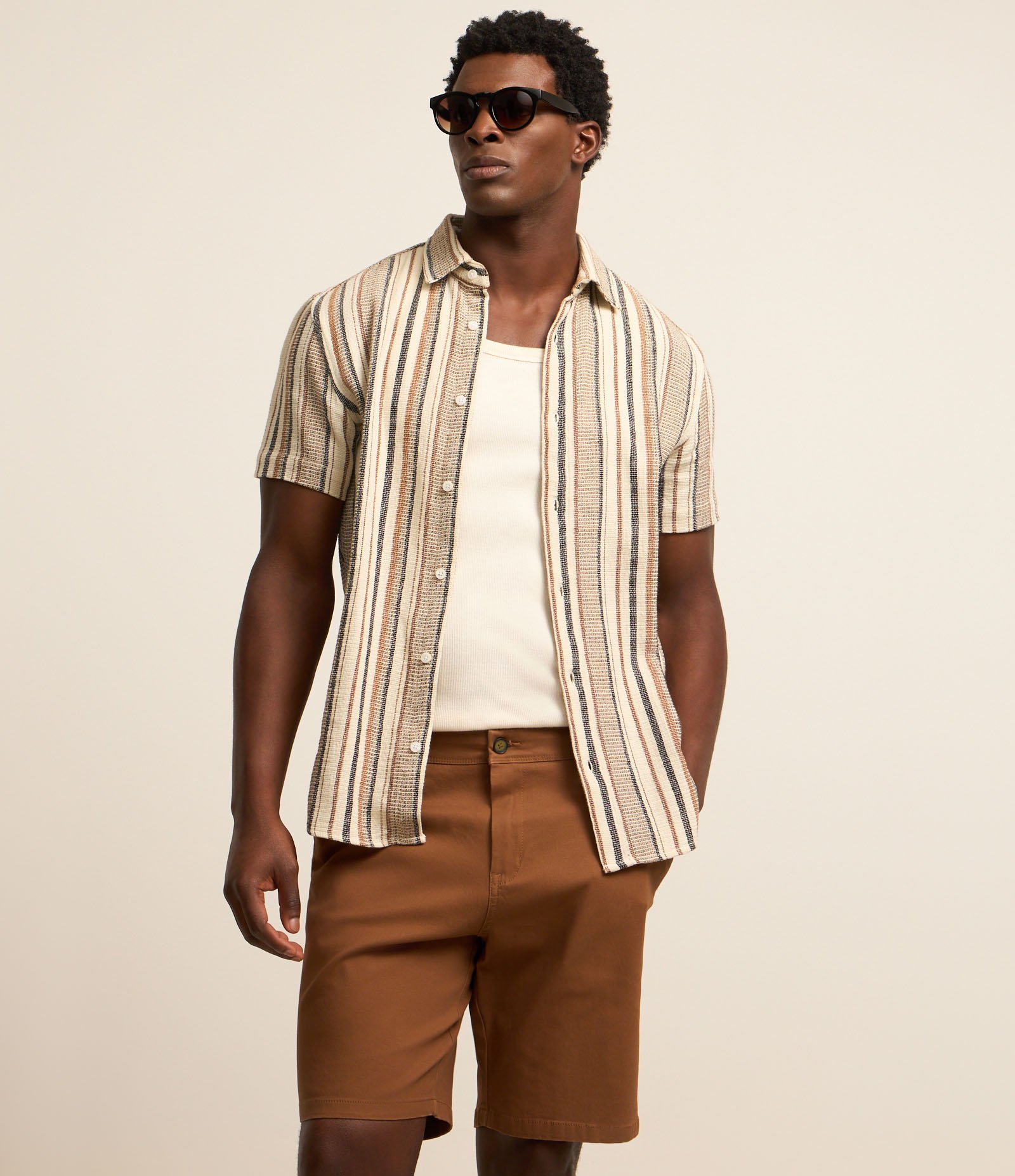 Bermuda Slim em Sarja com Elastano Marrom 2