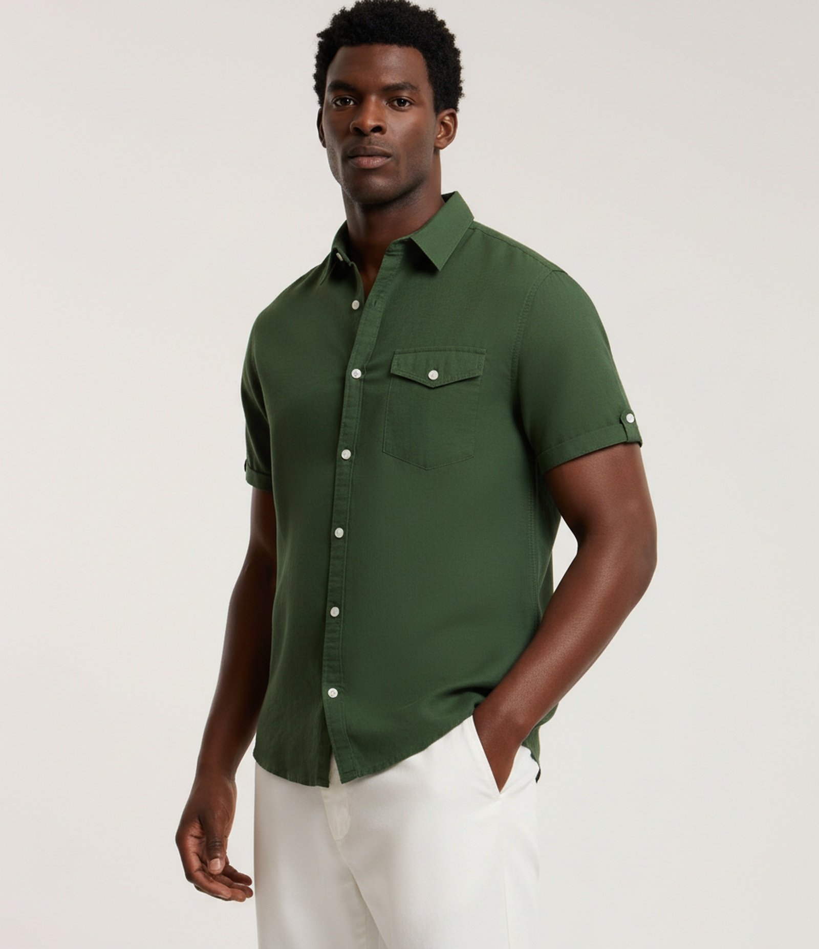 Camisa Comfort em Linho com Bolso e Dobra na Manga Verde Floresta 4