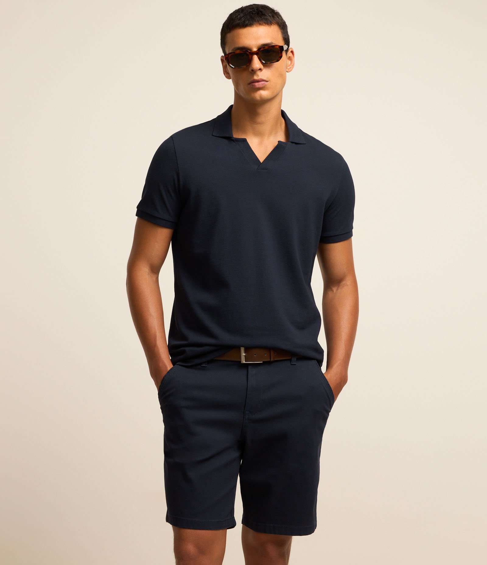 Bermuda Slim em Sarja com Elastano Azul Marinho 2