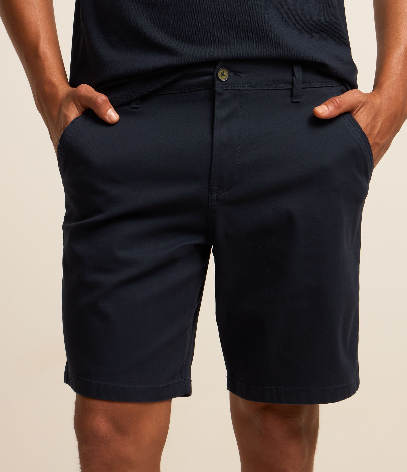 Bermuda Slim em Sarja com Elastano Azul Marinho 3