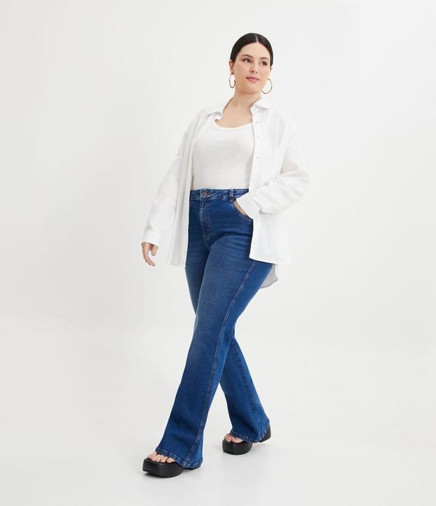 Calça Flare Jeans com Aviamento de Coração Curve & Plus Size Azul 1