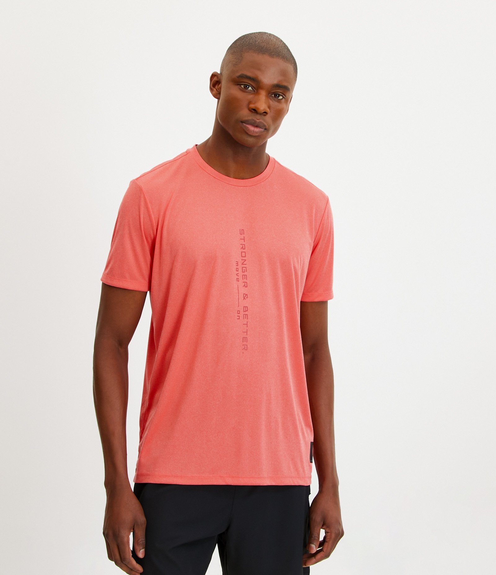 Camiseta Esportiva Tecnologia Dry com Lettering Refletivo Stronger & Better Vermelho 1