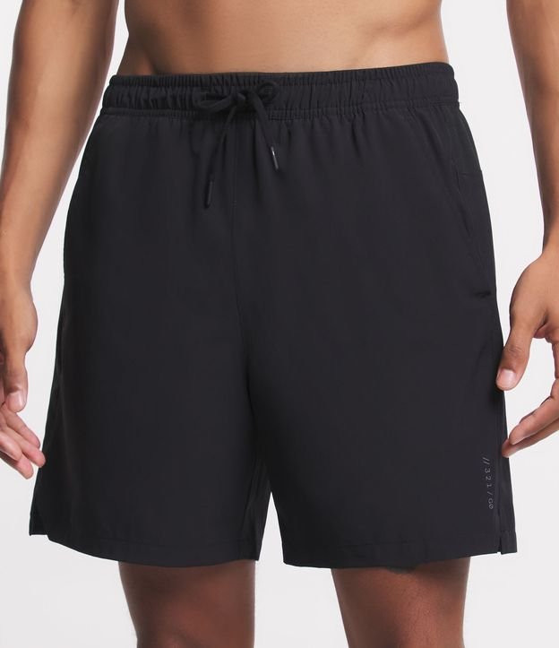 Bermuda Esportiva com Short Interno de Compressão