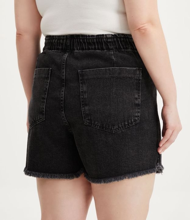 Short Saia Jeans com Amarração e Regulagem Lateral Curve & Plus Size Preto 3
