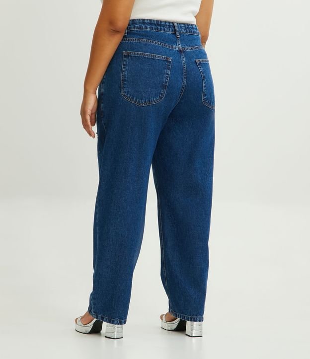 Calça Reta Jeans com Tachas Aplicadas Curve & Plus Size Azul 3