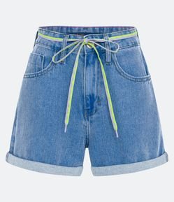 Short Mom Jeans com Cinto Cadarço