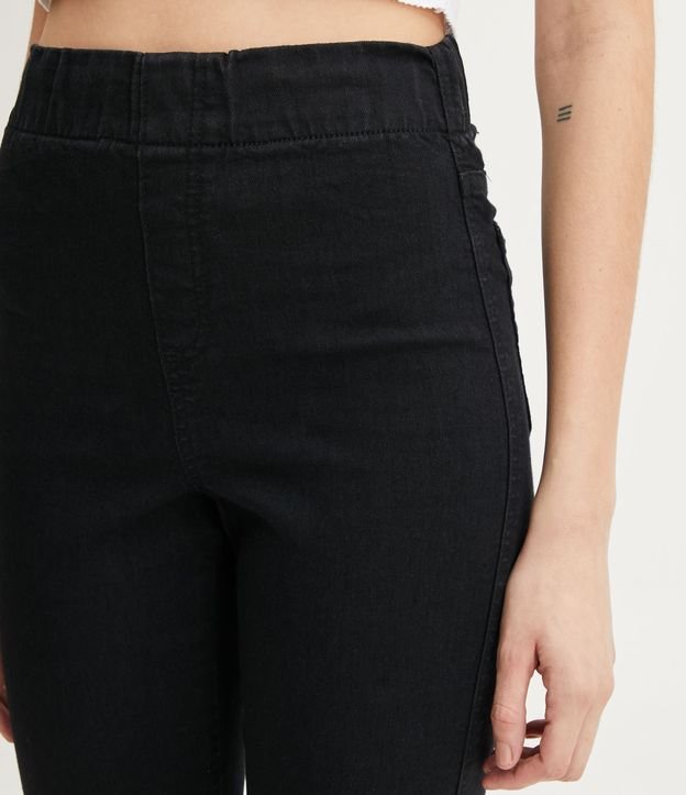 Calça Skinny Cintura Alta em Jeans com Bolsos Preto 4