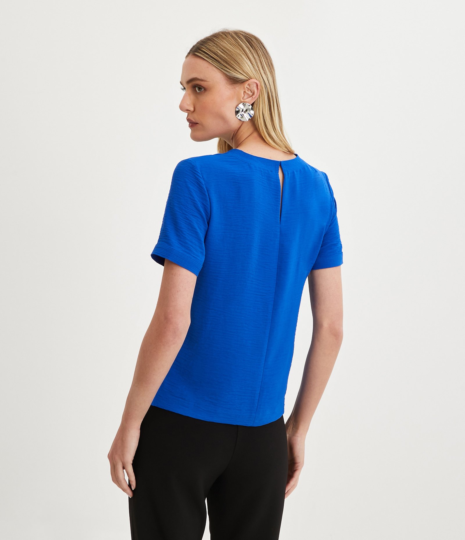 Blusa com Abertura nas Costas e Detalhes Pespontados Azul 3