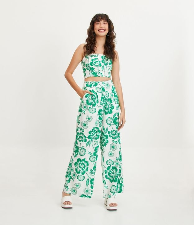 Blusa Cropped em Linho com Detalhe em Corda e Estampa Floral Verde