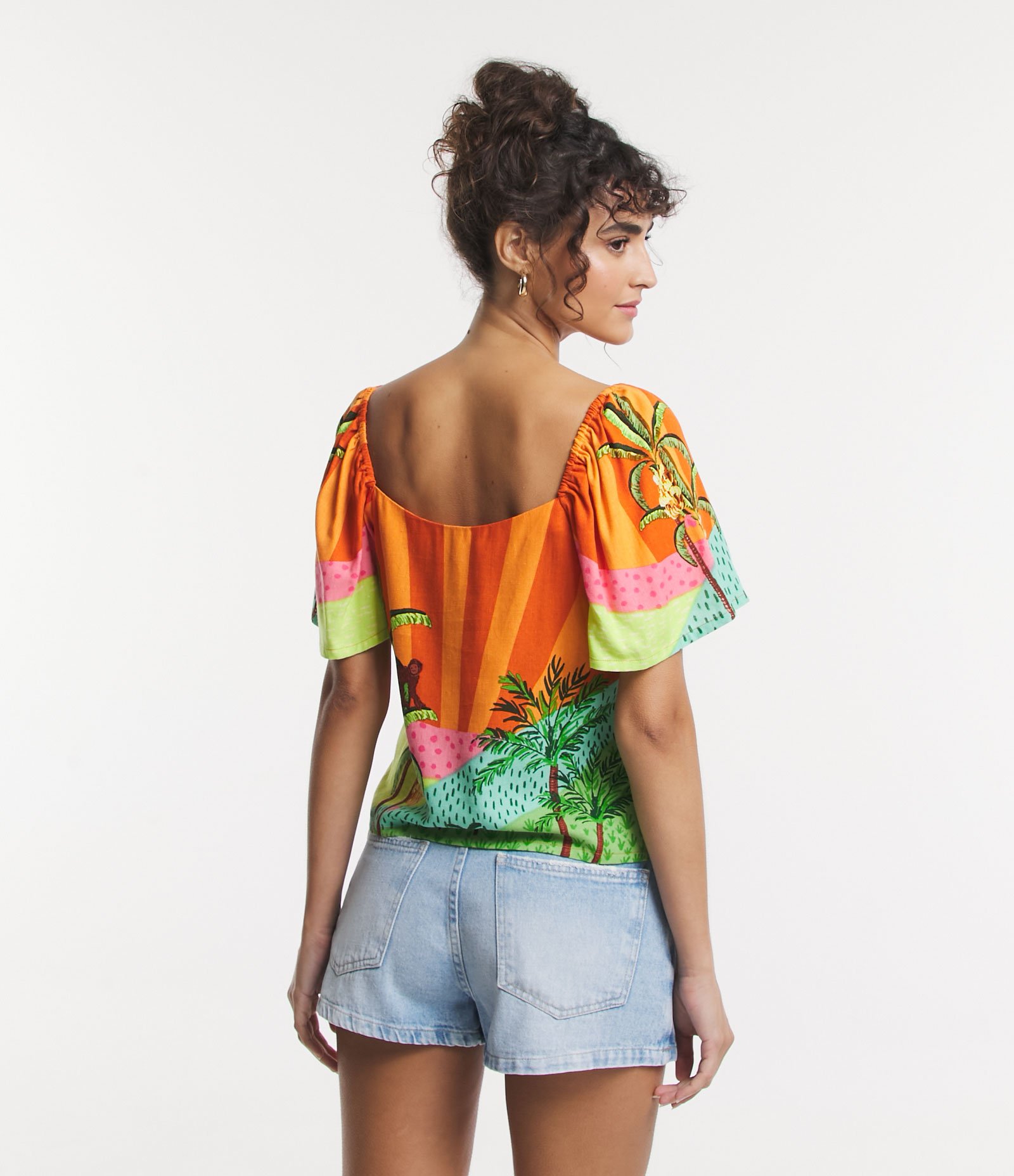 Blusa em Linho com Manga Ampla e Estampa Tropical Laranja 3