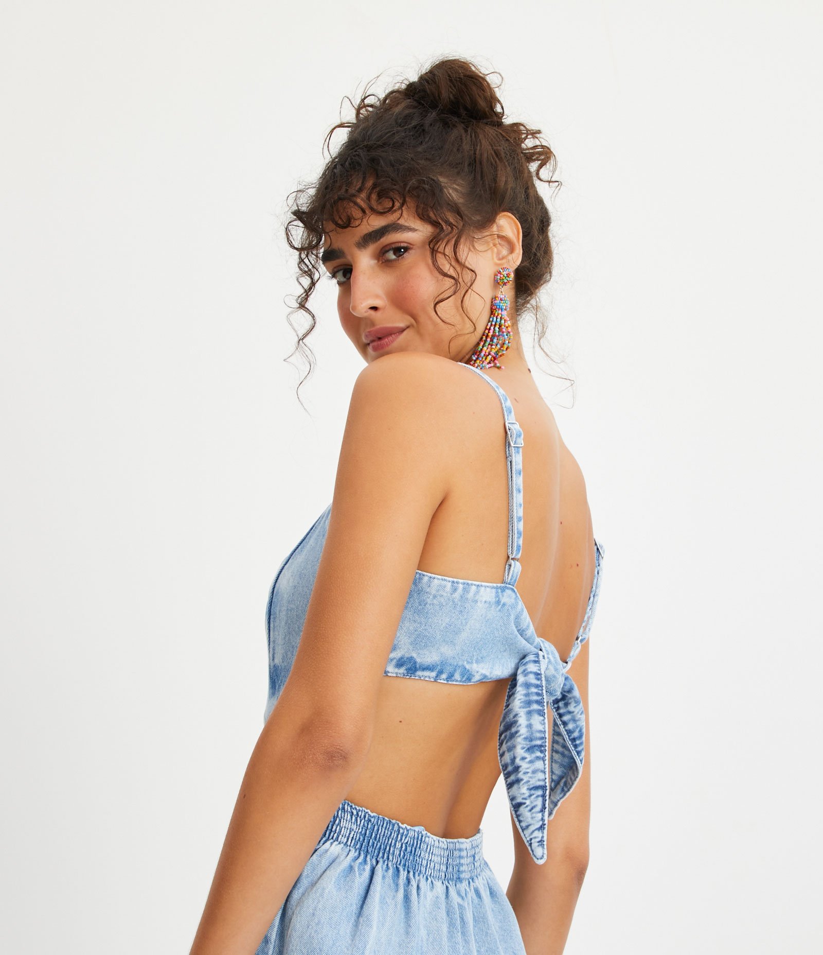 Macacão Longo em Jeans com Recorte e Amarração 5