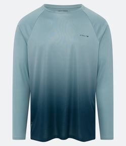 Camiseta Esportiva Tecnologia Dry com Cava Raglan e Estampa Degradê