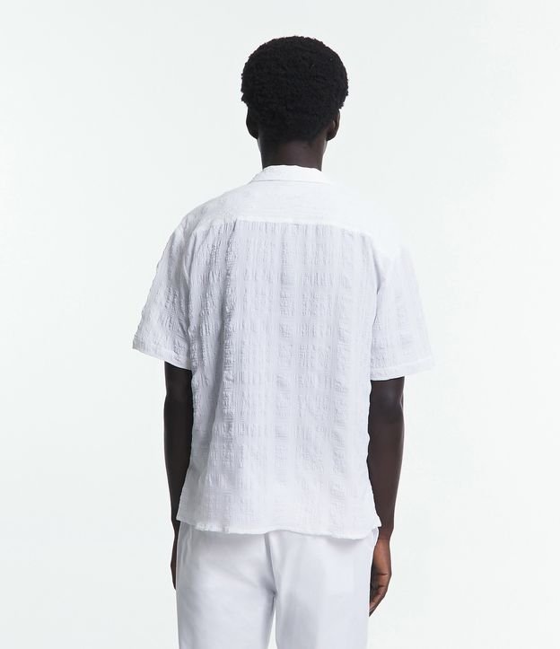 Camisa Boxy com Textura Diferenciada e Gola Colarinho Off White 4
