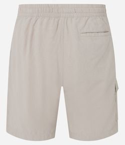 Bermuda Reta em Linho com Bolso Cargo Lateral
