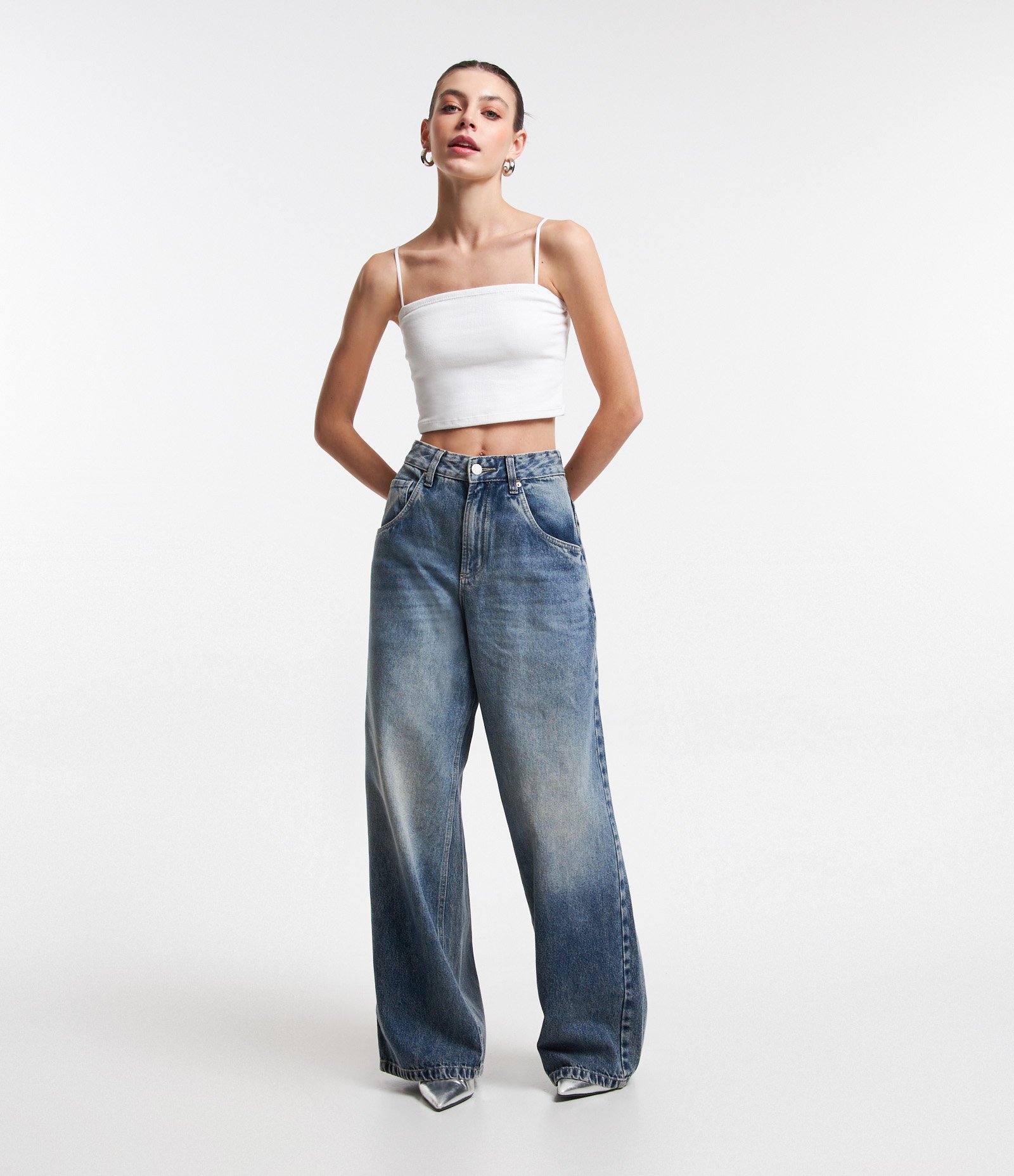 Blusa Cropped de Alça em Ribana Texturizada Branco 2