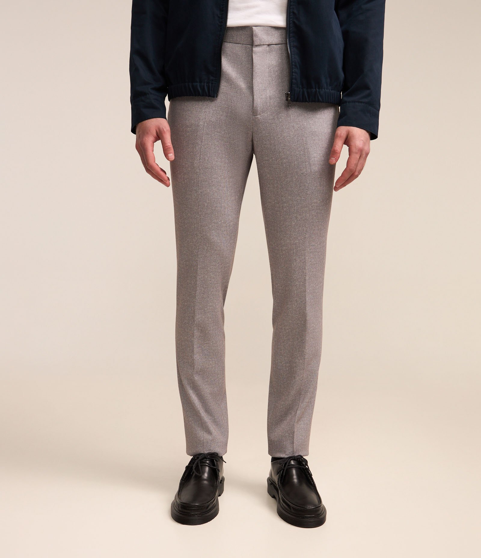 Calça Super Slim Performance Cinza Claro 4