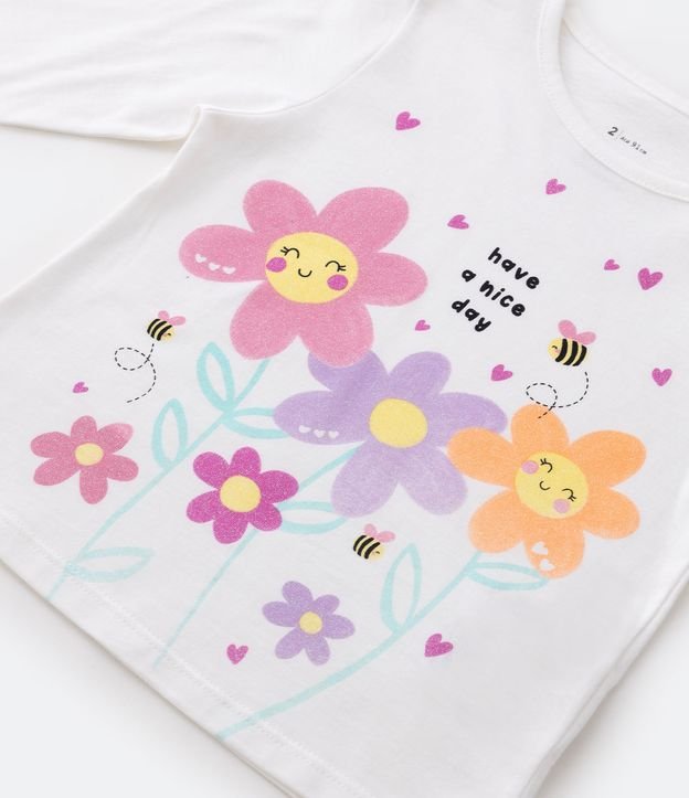 Blusa Infantil com Estampa de Flores com Lettering e Abelhinha - Tam 1 a 5 Anos Branco 3