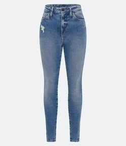 Calça Skinny em Jeans com Puídos e Bolsos
