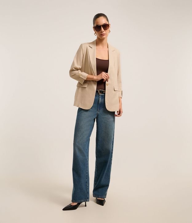 Blazer Alongado em Linho com Mangas Dobradinhas