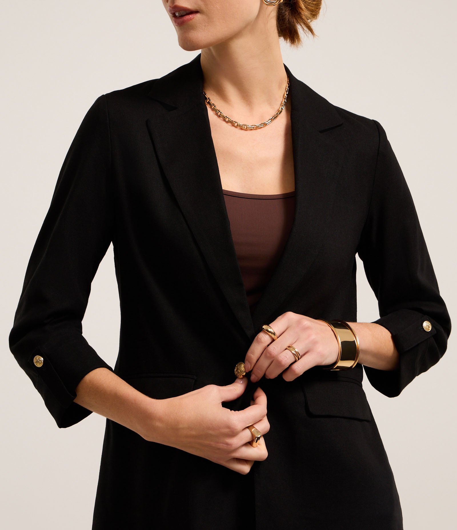 Blazer Alongado em Linho com Mangas Dobradinhas Preto 3