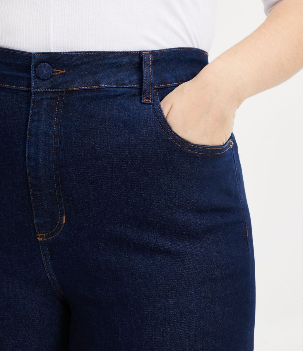 Calça Flare Jeans com Botão Forrado Curve & Plus Size Azul