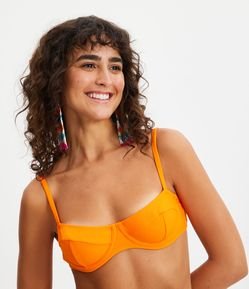 Biquíni Top Meia Taça com Recorte e Textura