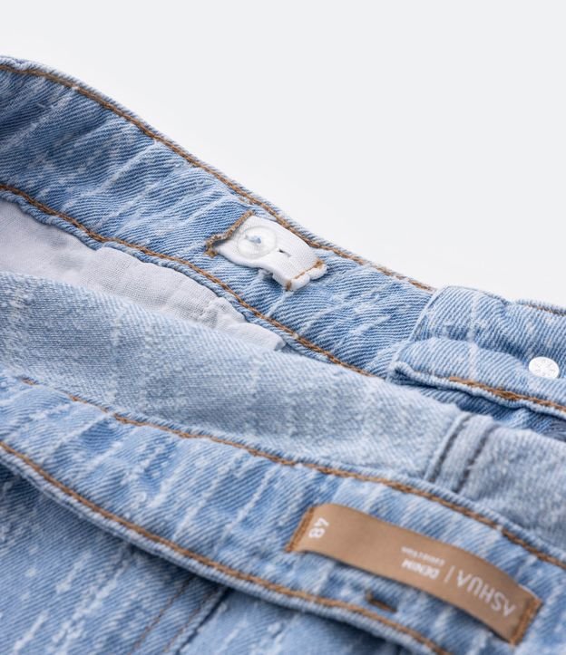 Calça Mom Jeans com Textura Puídos a Laser Curve & Plus Size Azul 8